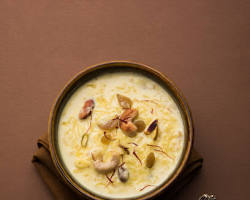 झटपट बनाएं दादी-नानी के ज़माने वाली गुड़ की खीर