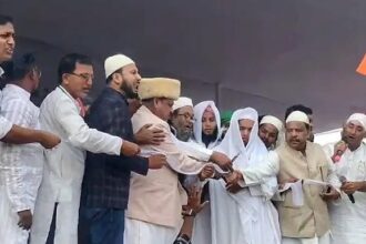 बीजेपी ने कहा- ममता आग से खेल रही हैं.... हुमायूं कबीर ने रखी 'बाबरी मस्जिद की नींव….