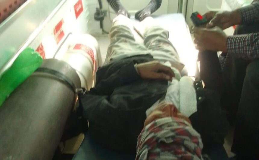 Hardoi News: बघौली-सांडी मार्ग पर तुंदवल पुल के निकट अज्ञात वाहन ने विक्की में मारी टक्कर दो घायल