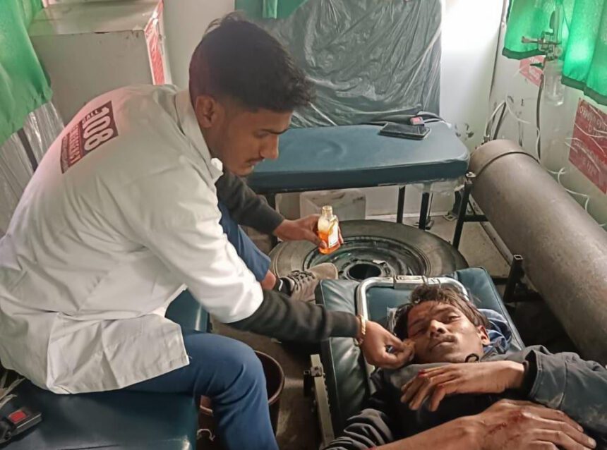 हरदोई - शाहजहांपुर मार्ग पर शाहाबाद कोतवाली क्षेत्र में वैगनआर ने स्कूटी को मारी टक्कर, स्कूटी सवार घायल…