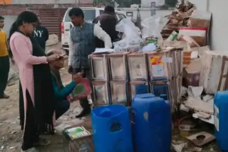 Basti News: चार क्विंटल मिलावटी पनीर एक फैक्ट्री से बरामद, तेल-बूंदी को किया गया जब्त…