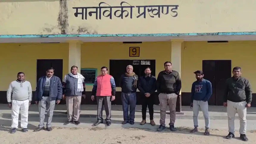 Hardoi News: पाली में 150 फिट ऊँचा राष्ट्रीय ध्वज लगाने के लिए हुआ स्थलीय निरीक्षण