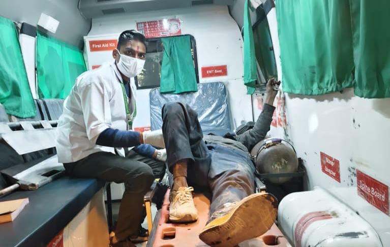 तेज रफ्तार पिकप डाला पलटने से 13 घायल, हरदोई-शाहजहांपुर मार्ग पर अटवा आशिगवा समीप हुआ हादसा, जिला अस्पताल रेफर…