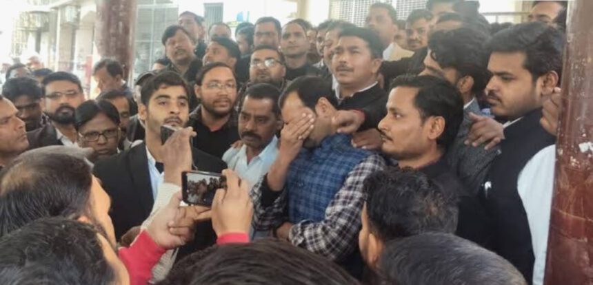 ASP अनुज चौधरी पर FIR का दिया था आदेश, जज के तबादले पर भड़के संभल के वकील…