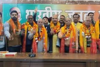 Hardoi News: भूमि विकास बैंक अध्यक्षों कानिर्विरोध निर्वाचित होने पर भाजपा कार्यालय पर स्वागत…