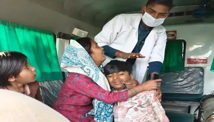 Hardoi News: खेत देखकर साइकिल से घर लौट रहे किशोर को स्कूटी सवार युवक ने मारी जोरदार टक्कर….