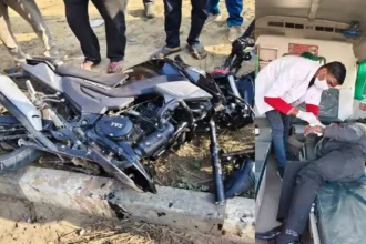 Hardoi News: चार पहिया वाहन ने बाईक मे मारी टक्कर, जीजा, साले घायल