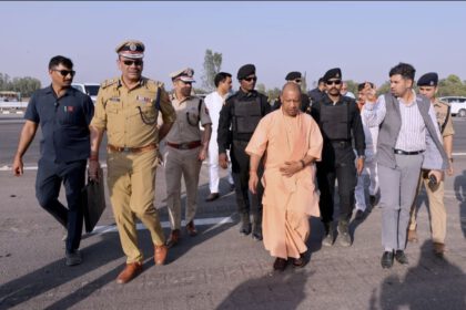 Hardoi News: मुख्यमंत्री ने प्रधानमंत्री के प्रस्तावित आगमन की तैयारियों का किया स्थलीय निरीक्षण