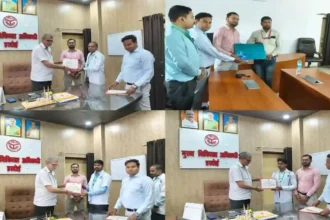 Hardoi News: ईएमटी दिवस पर उत्कृष्ट कार्य करने वाले एंबुलेंस कर्मियों को सीएमओ ने किया सम्मानित